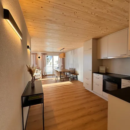 Boutique La 4*